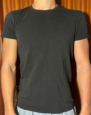 Camiseta Zara Negra Ajustada