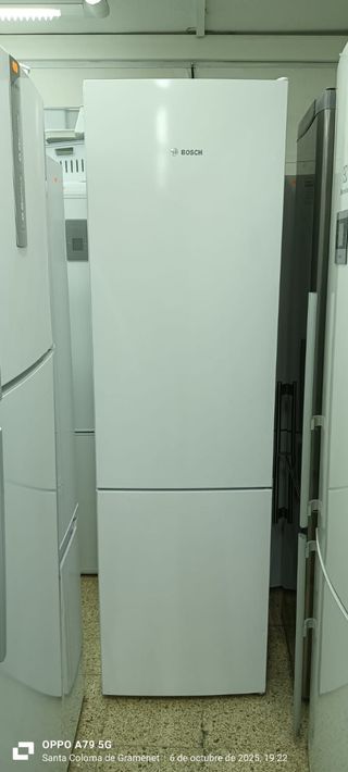NEVERA COMBI BOSCH NO FROST ENERGÍA A+