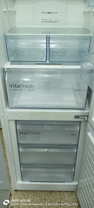 NEVERA COMBI BOSCH NO FROST ENERGÍA A+
