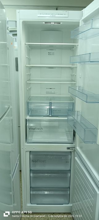 NEVERA COMBI BOSCH NO FROST ENERGÍA A+