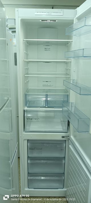 NEVERA COMBI BOSCH NO FROST ENERGÍA A+