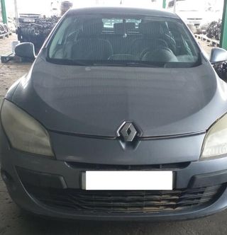 307877 guantera renault megane berlina 5 p style