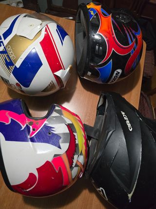 4 Cascos de Moto