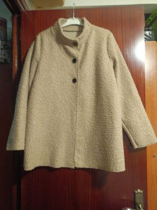 Abrigo de invierno mujer beige