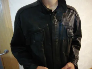 Cazadora de cuero con cremallera