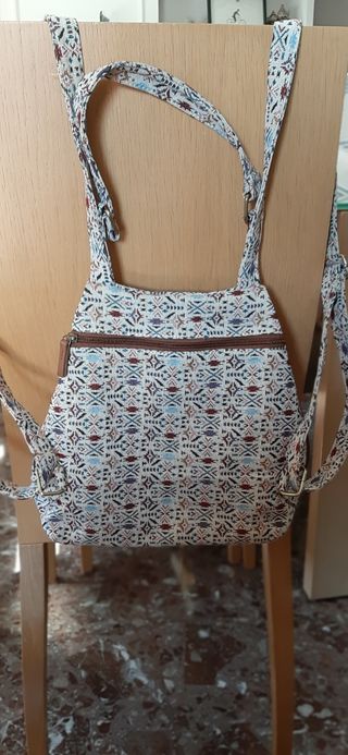 Mochila de mujer con estampado étnico
