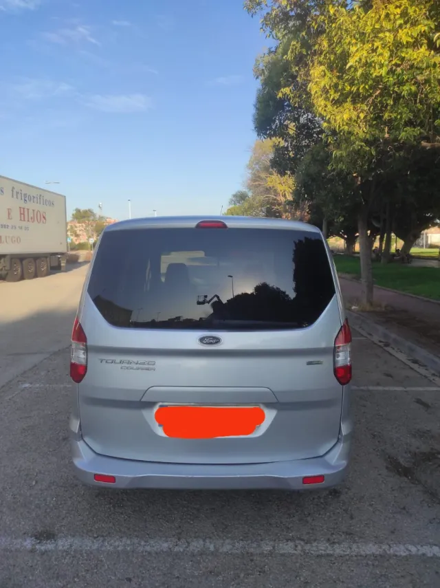 Ford Tourneo Courier 2017