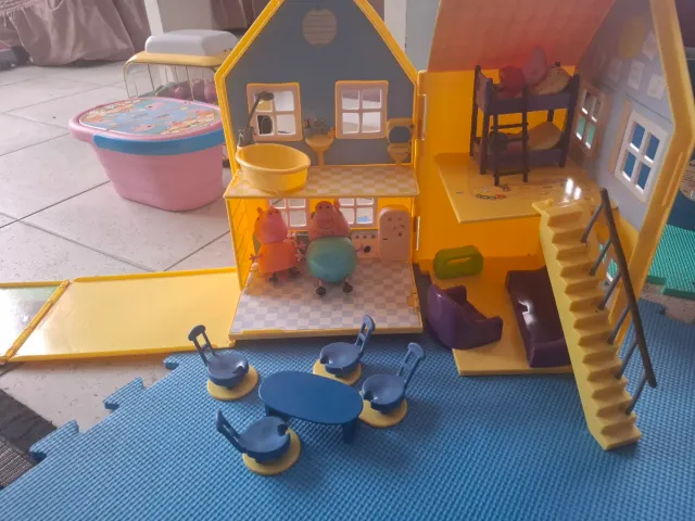 Peppa Pig Maletín Comida,casita, caravana y pizza