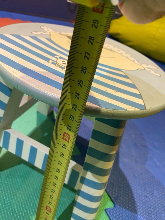 Taburete infantil blanco u azul con motivo Pirata.