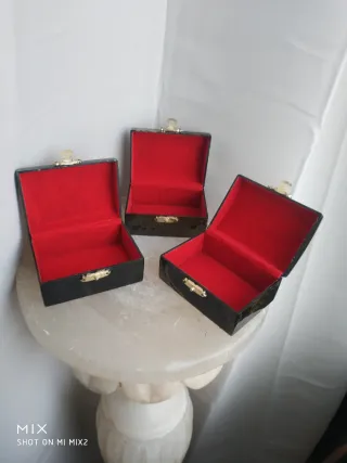 3 Cajitas Negras Lacadas Decoradas