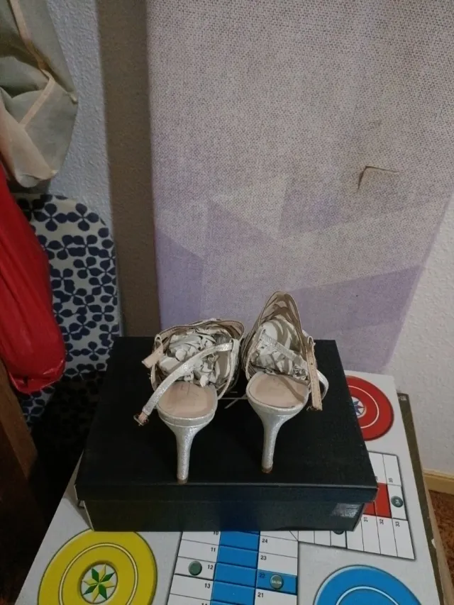 Sandalias de ceremonia plateadas talla 38