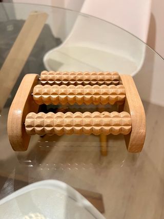 Masajeador de pies de madera