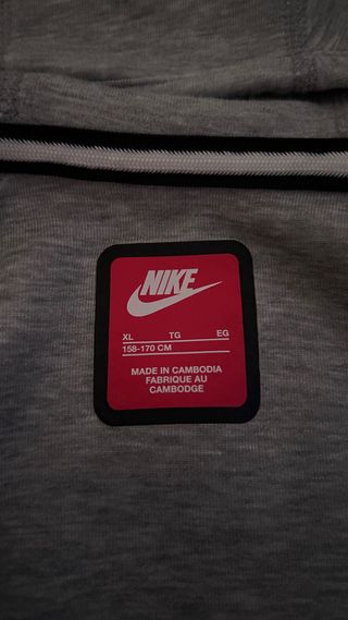 Nike Tech Fleece Gris