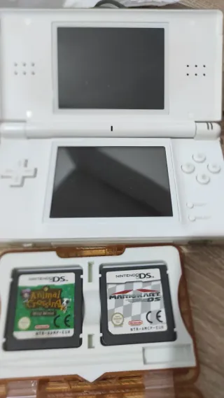 Lote Nintendo DS Blanca + Juegos