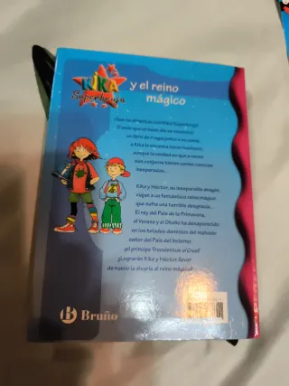 Kika Superbruja y el reino mágico (Spanish Edit...