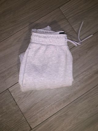 Pantalon chándal McKenzie gris
