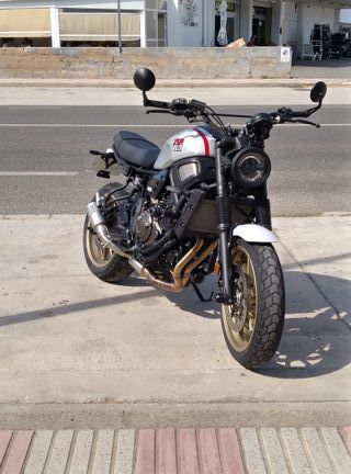Yamaha XSR 700 XTribute