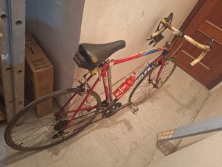 Bicicleta de carretera Wheeler 2290