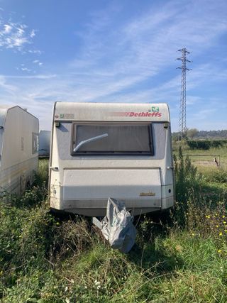 Caravana Dethleffs New Line 465 TK Tres ambiments 