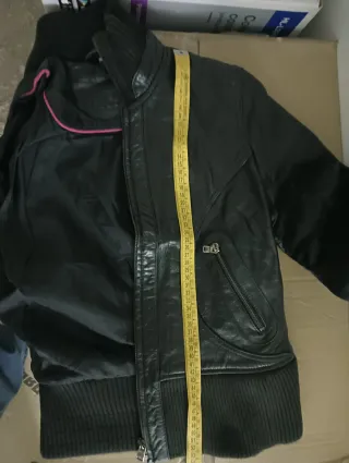 Chaqueta de cuero negra mujer