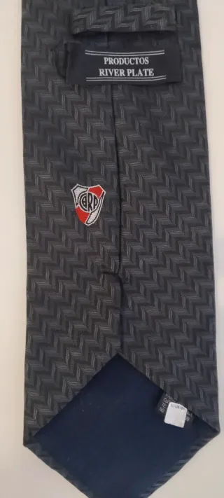 Corbata River Plate Negra y Roja(escucho ofertas)
