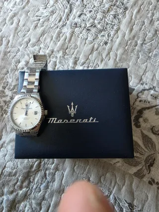 Reloj Maserati Plateado y Blanco