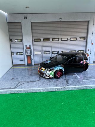 Diorama Garaje Moderno – Escala 1:18