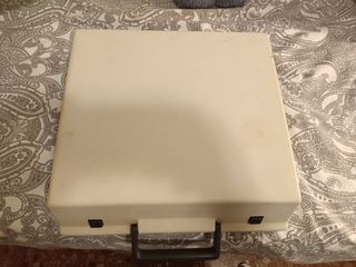 Máquina de escribir Olympia Traveller de Luxe