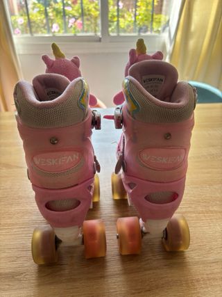 Patines rosas con unicornios con luces en ruedas