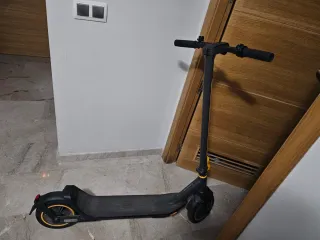 Patinete Cecotec Bongo M30 Connected