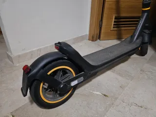 Patinete Cecotec Bongo M30 Connected