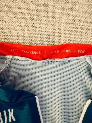 Maglietta di ciclismo Gobik + Calze AggressiveBike