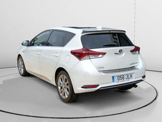 Toyota Auris Hybrid Advance