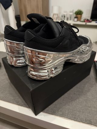 Adidas Ozweego Negro/Plata