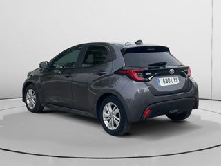 Toyota Yaris Hybrid Style