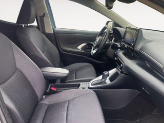 Toyota Yaris Hybrid Style