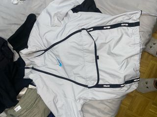 Cortavientos Nike Air Blanco y Negro