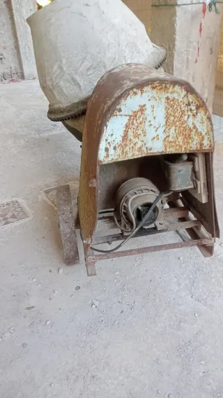 Hormigonera Eléctrica Antigua