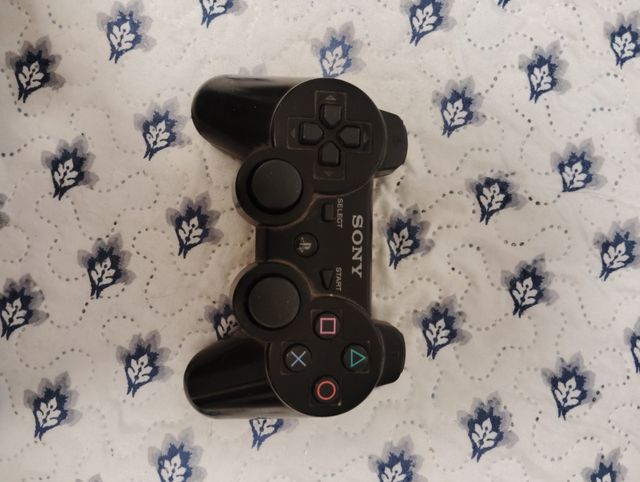 Consola PlayStation 3 Slim Negra + 3 Juegos/Mandos