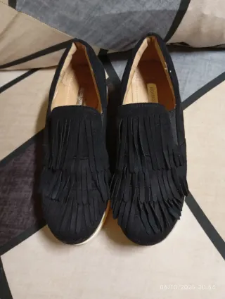 Mocasines negros con flecos