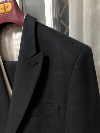Traje Chaqué Gris y Chaleco Blanco