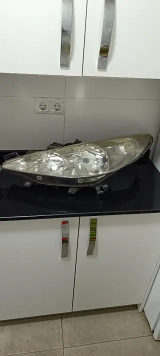 Dos Faros Delanteros Peugeot 207 Precio por los 2