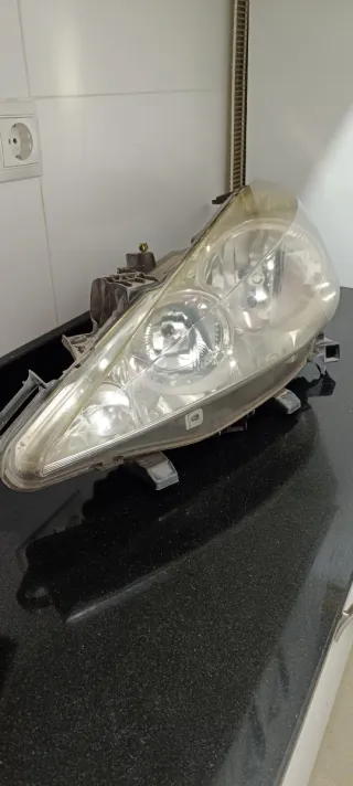 Dos Faros Delanteros Peugeot 207 Precio por los 2