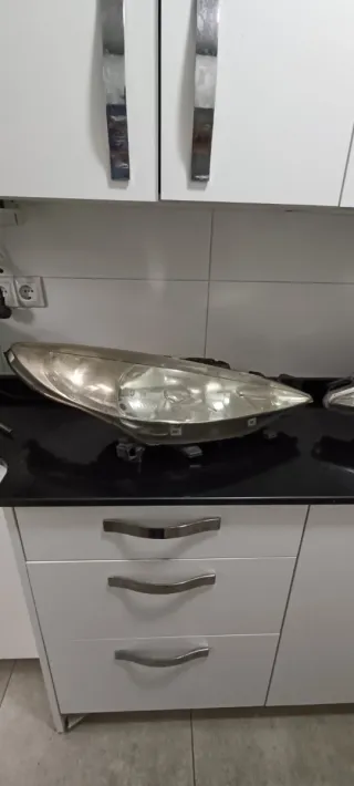 Dos Faros Delanteros Peugeot 207 Precio por los 2