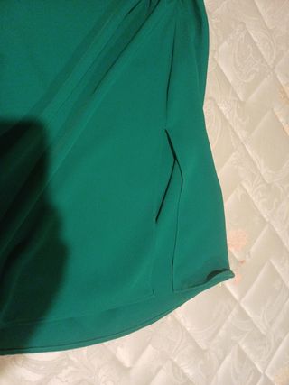 Vestido asimétrico verde