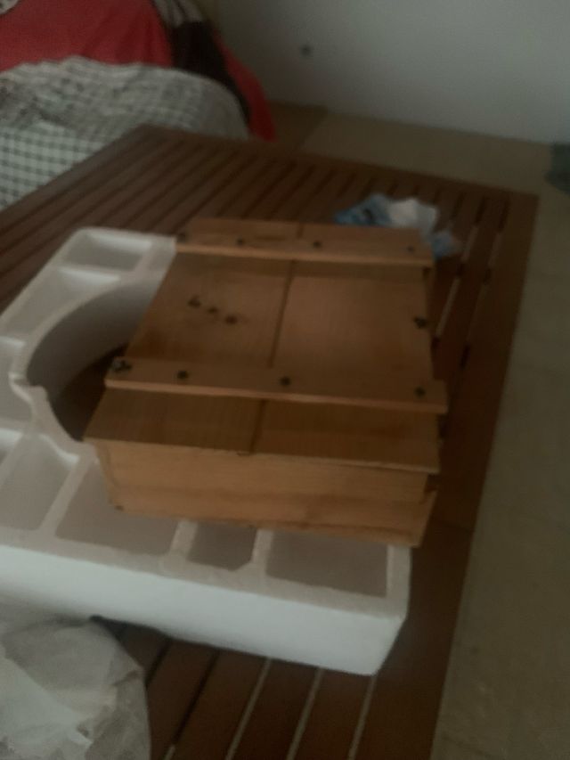 Cofre de madera decorativo