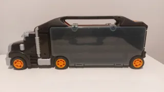 Camión porta coches de juguete Hot Wheels