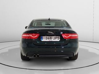 Jaguar XE Pure