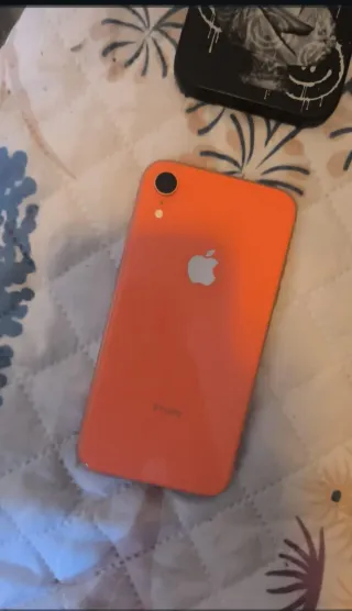 iPhone XR 64GB Coral