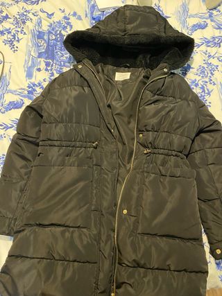 Abrigo Zara Kids Negro Talla 13/14 con Capucha 